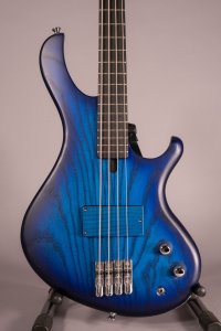 Maruszczyk Frog 4p Custom 2 Tone Blue Piccolo 27