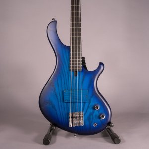 Maruszczyk Frog 4p Custom 2 Tone Blue Piccolo 27