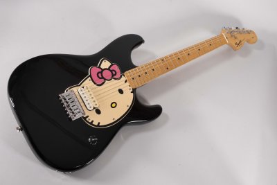 squier strato hello kytty usata