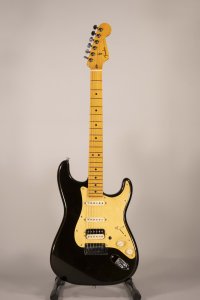 fender stratocaster ultra HSS usata