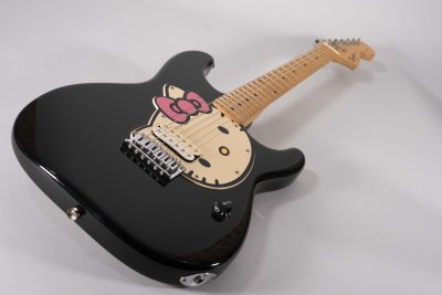 squier strato hello kytty usata