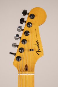 fender stratocaster ultra HSS usata