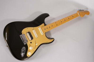 fender stratocaster ultra HSS usata