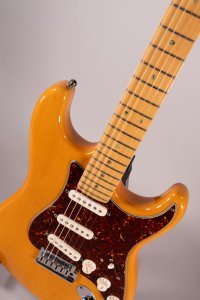 fender stratocaster deluxe usata