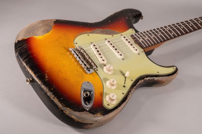 Fender Custom Shop 63 Strat Relic Masterbuilt by Greg Fessler 3-Color Sunburst