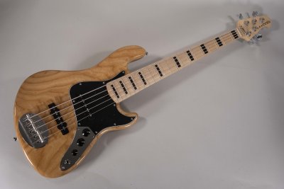 Lakland Skyline Darryl Jones 5 Natural