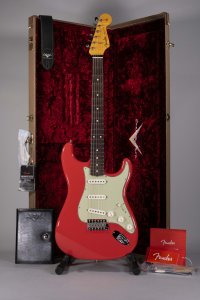 Fender Strato '60 Fiesta Red Nos Usata