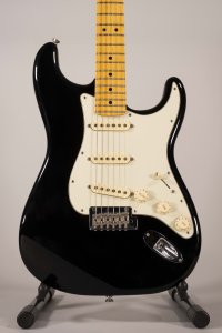 FENDER STRATOCASTER AM PRO II USATA