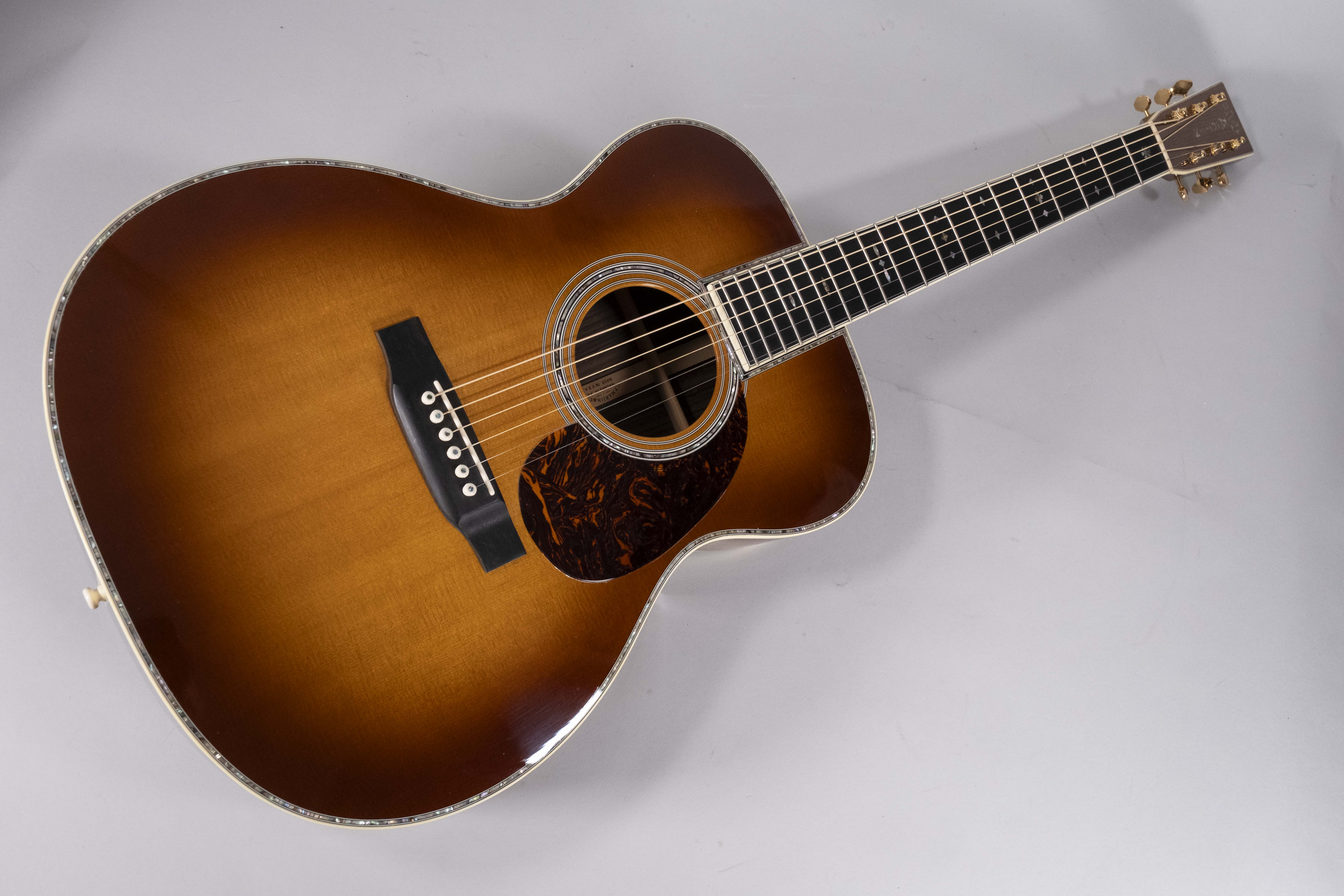 MARTIN 00042 AMBERBURST USATA