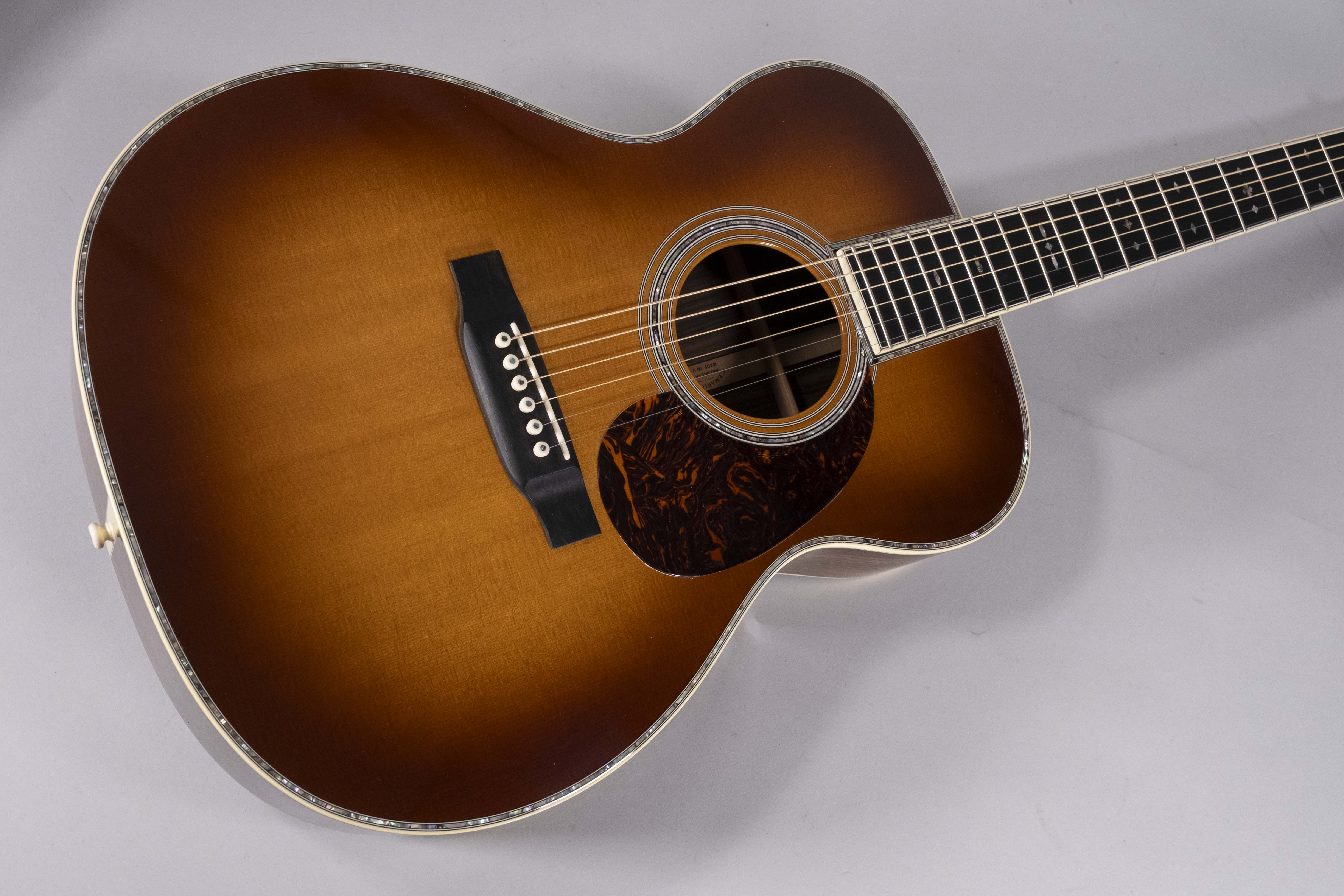 MARTIN 00042 AMBERBURST USATA