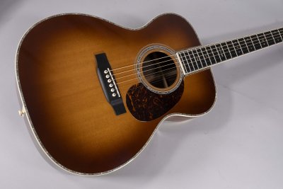 MARTIN 00042 AMBERBURST USATA