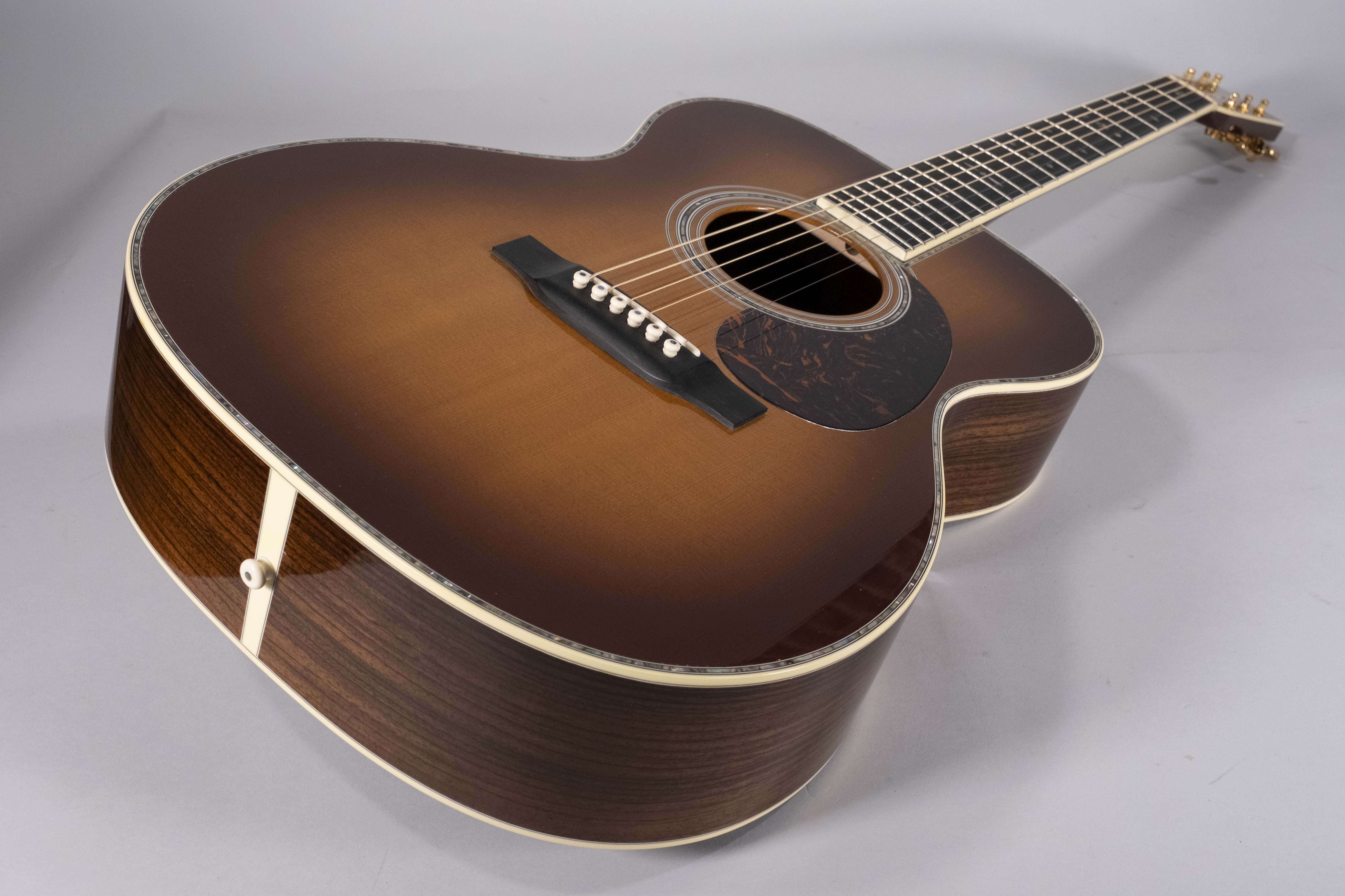 MARTIN 00042 AMBERBURST USATA