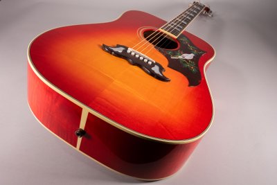 Gibson Dove Original Vintage Cherry Sunburst