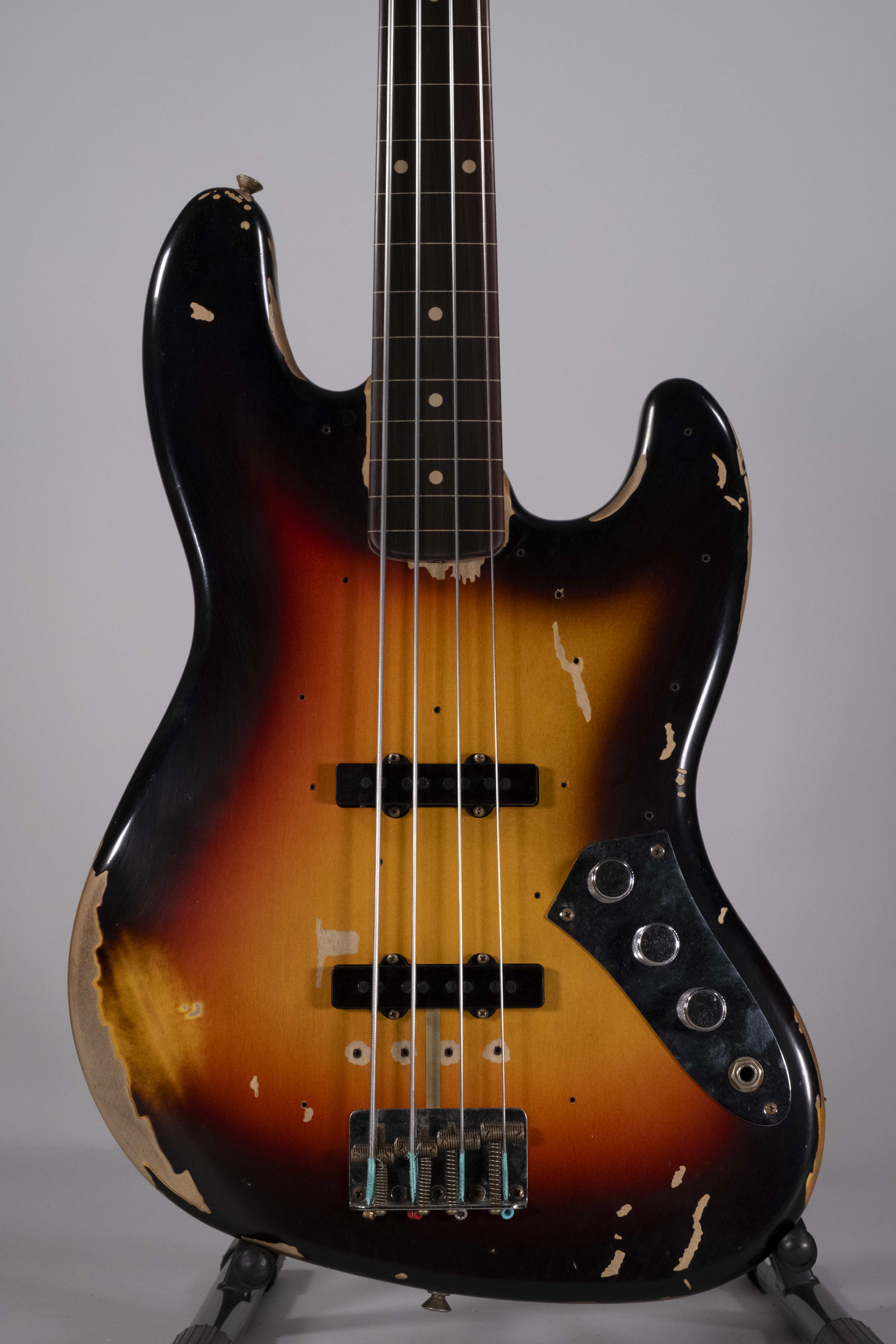 Fender Jaco Pastorius Tribute Fretless Jazz Bass Rosewood 3 Color Sunburst
