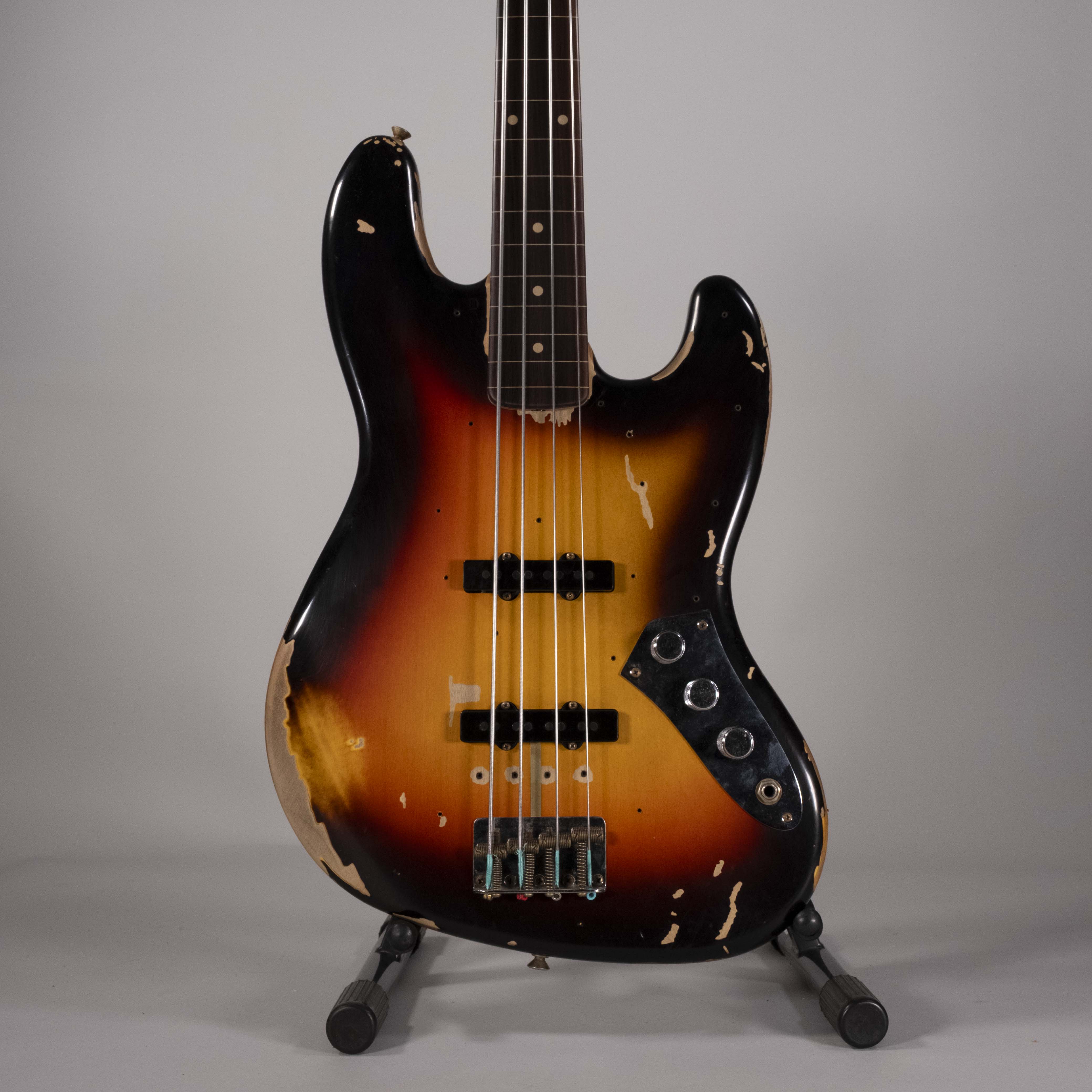 Fender Jaco Pastorius Tribute Fretless Jazz Bass Rosewood 3 Color Sunburst