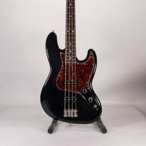 FENDER JAZZ VINTAGE 62 BLK USATO