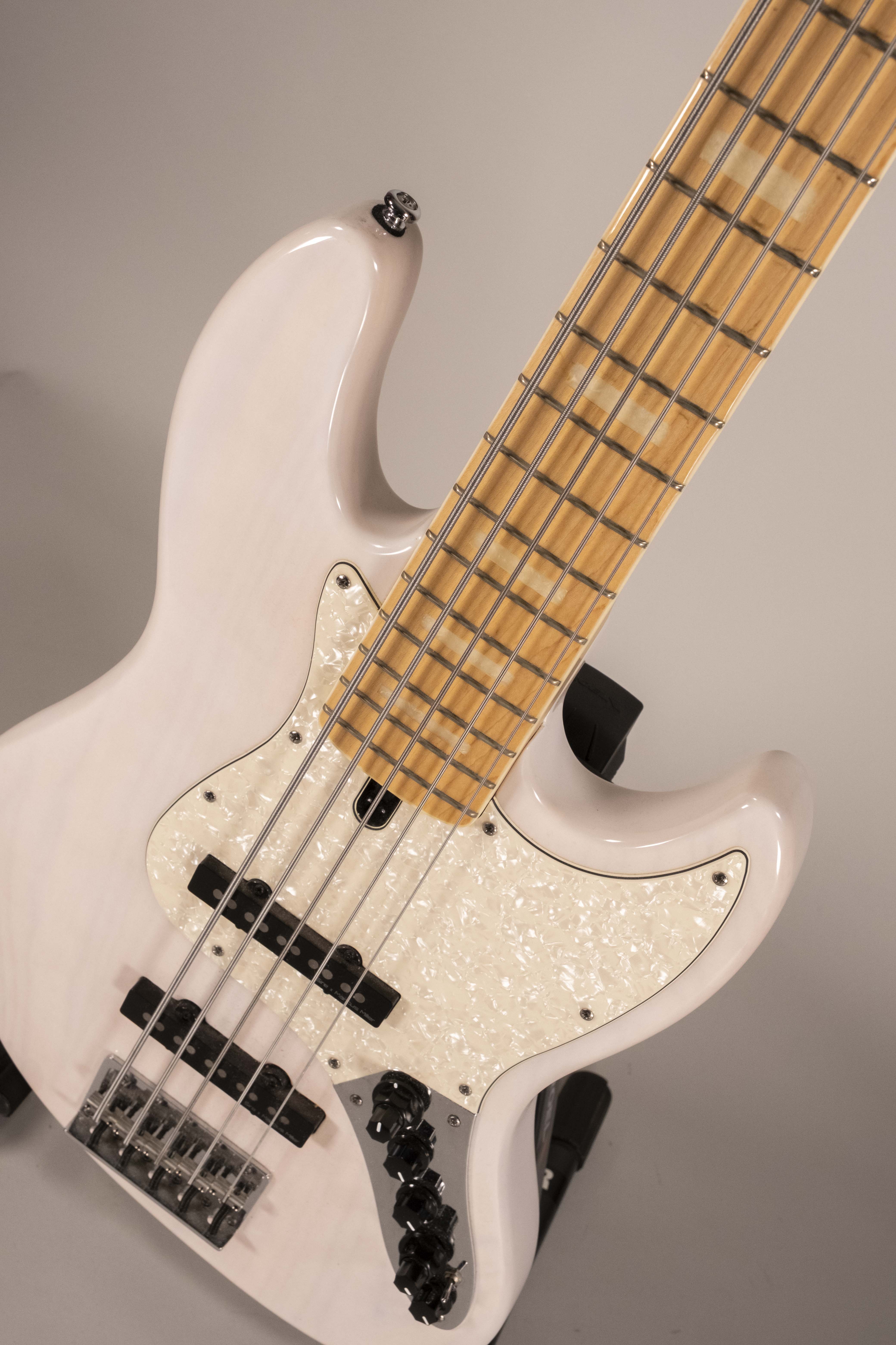 MARCUS MILLER V7 USATO