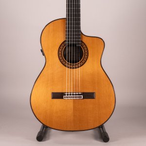 Jose Torres Jtc-100CE Chitarra Classica Cutaway Elettrificata Finitura Lucida