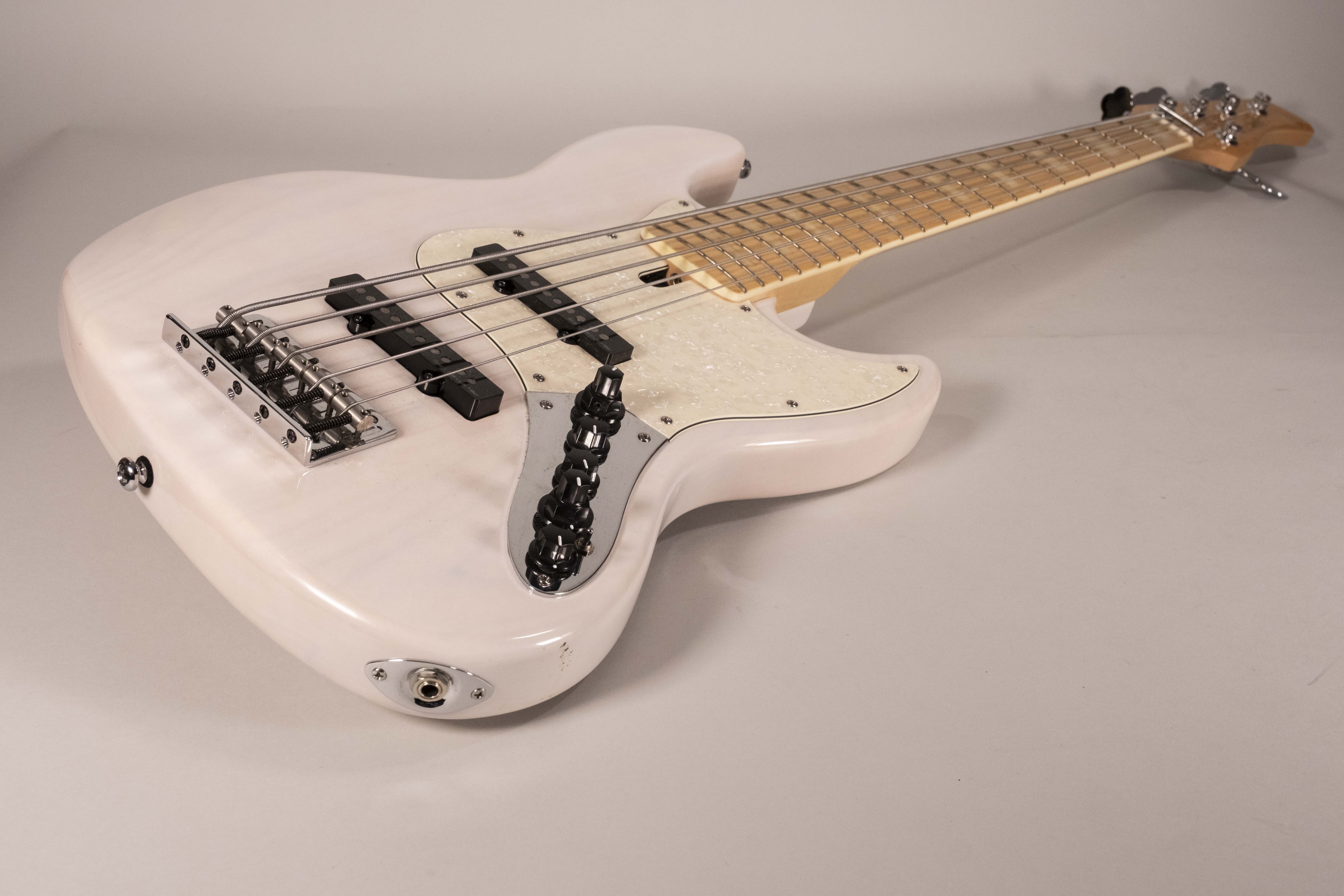 MARCUS MILLER V7 USATO