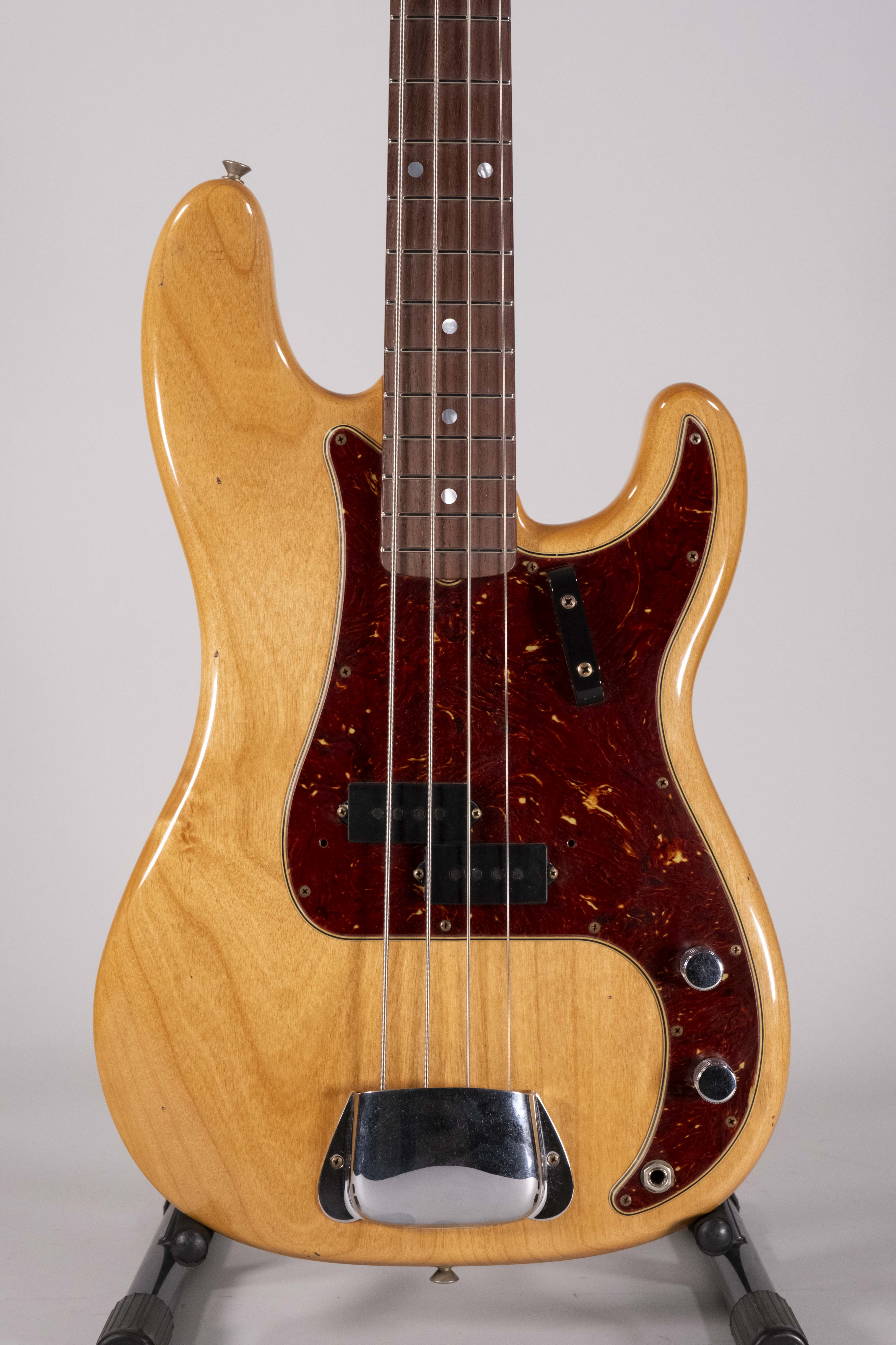 Fender Custom Shop 1966 Precision Bass Journeyman Relic 3A RW Aged Natural