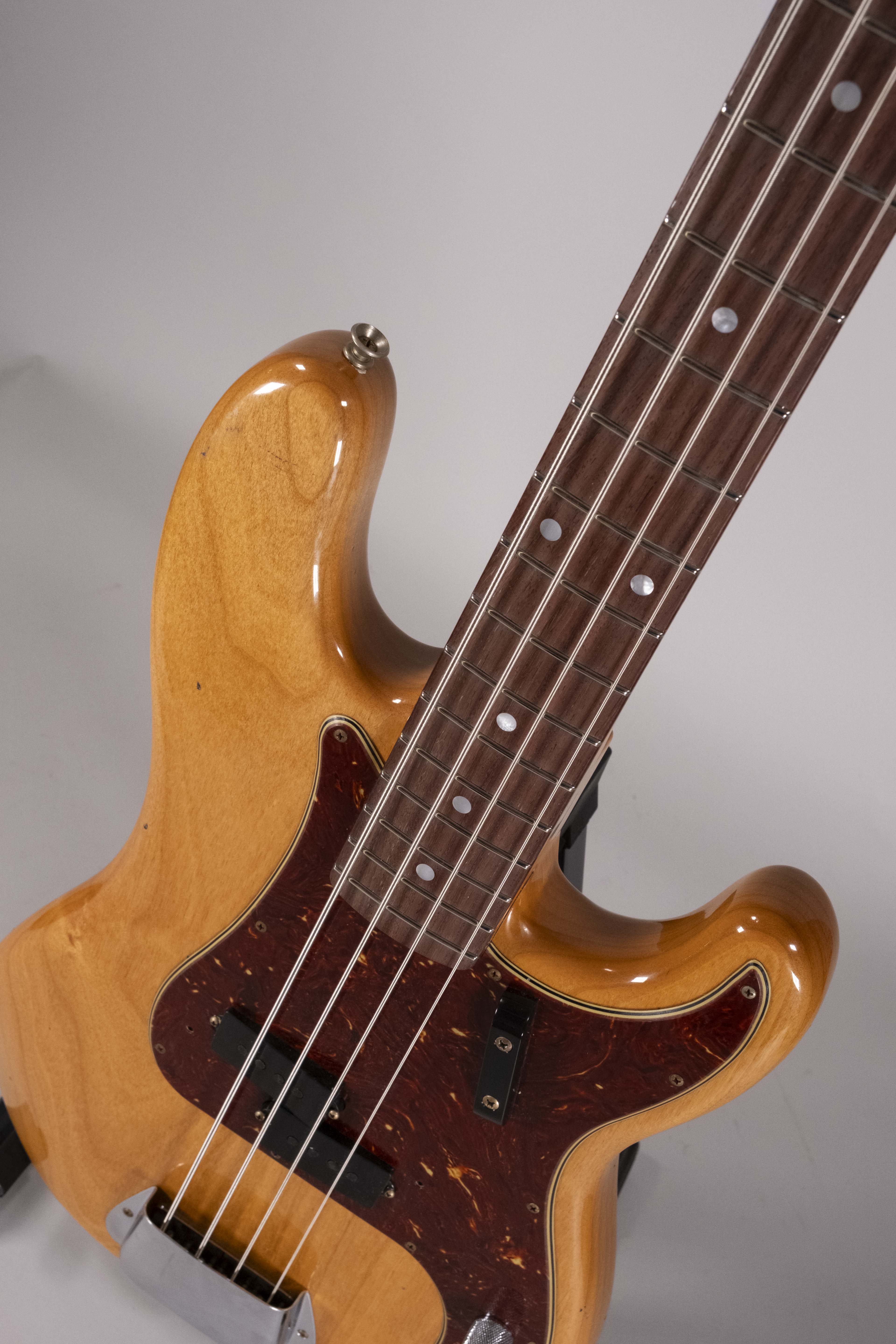 Fender Custom Shop 1966 Precision Bass Journeyman Relic 3A RW Aged Natural