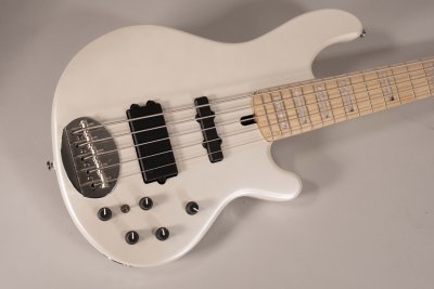 Lakland Skyline 5502 Custom White Pearl