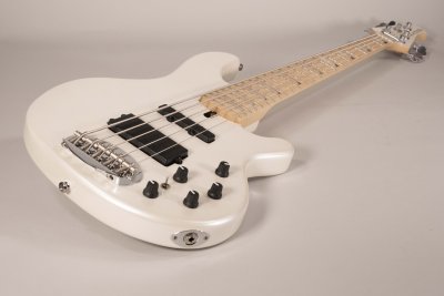 Lakland Skyline 5502 Custom White Pearl
