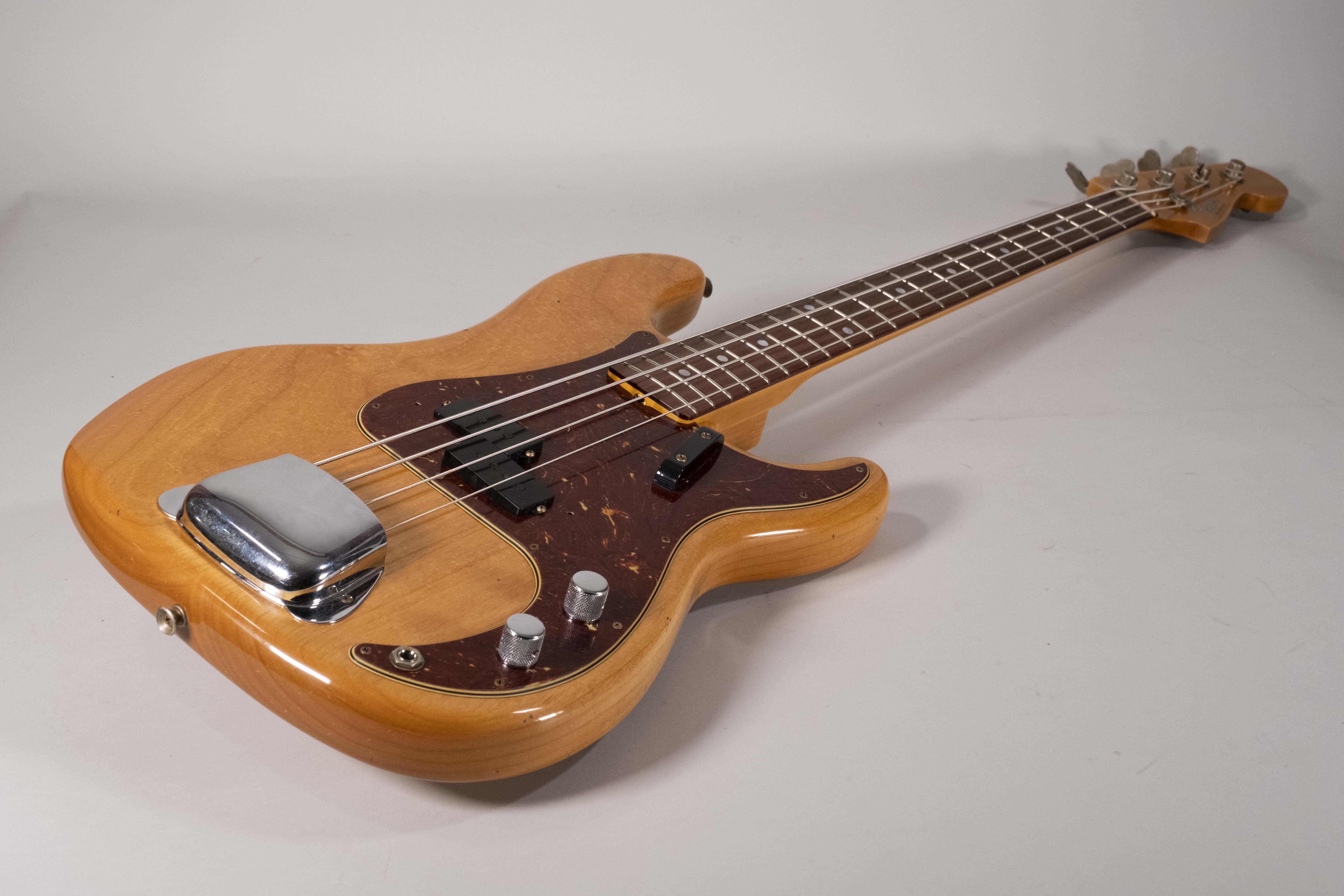 Fender Custom Shop 1966 Precision Bass Journeyman Relic 3A RW Aged Natural