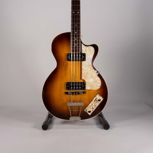 HOFNER CLUB BASS '65 USATO