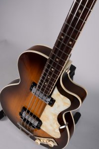 HOFNER CLUB BASS '65 USATO