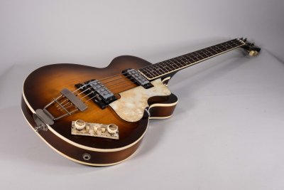 HOFNER CLUB BASS '65 USATO