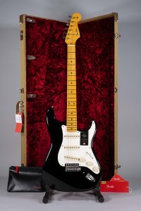 Fender American Vintage II 1957 Stratocaster Maple Black