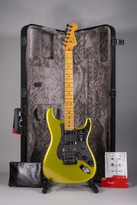 Fender Stratcaster HSS American Ultra II Maple Solar Flare