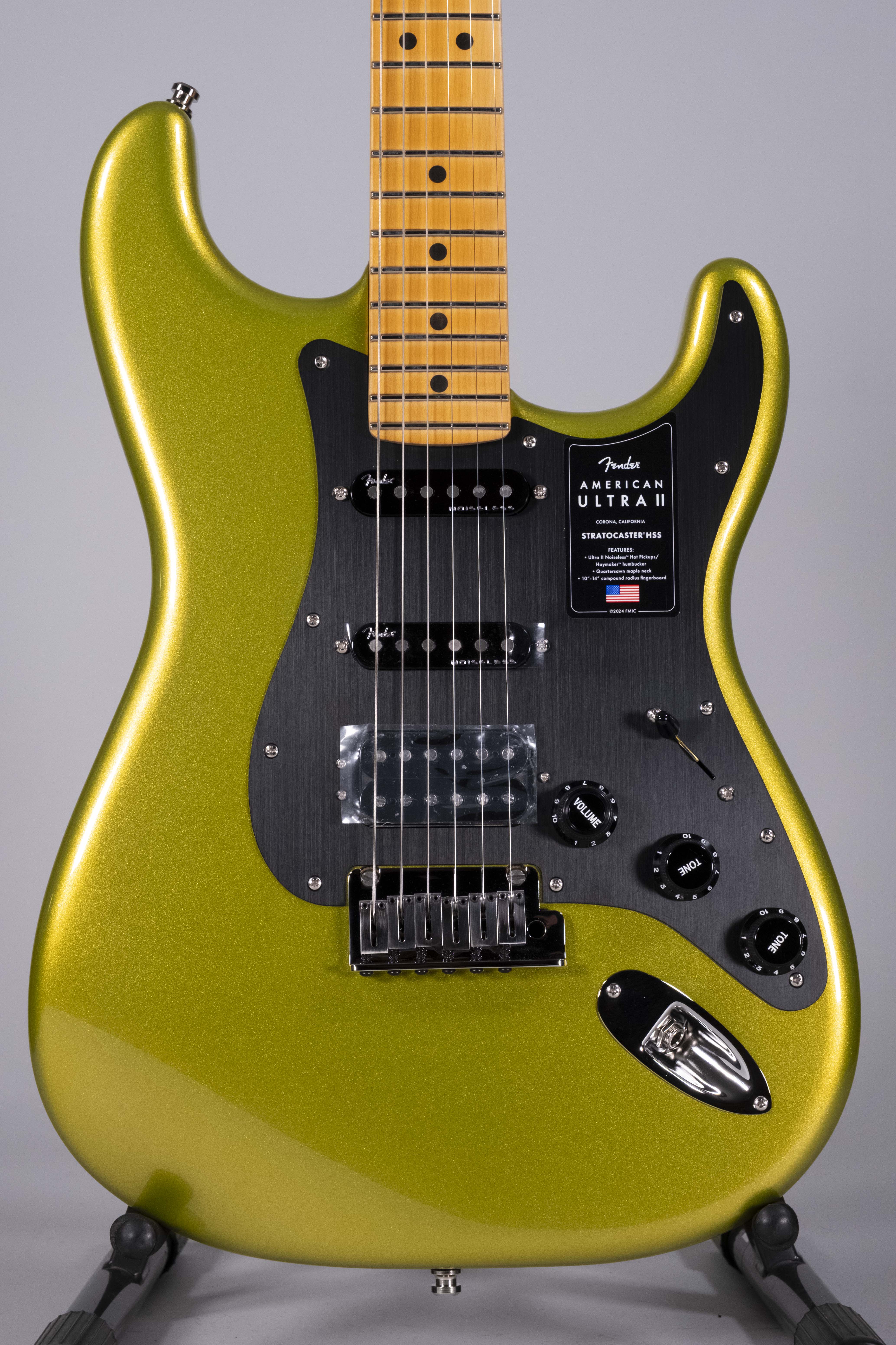 Fender Stratcaster HSS American Ultra II Maple Solar Flare