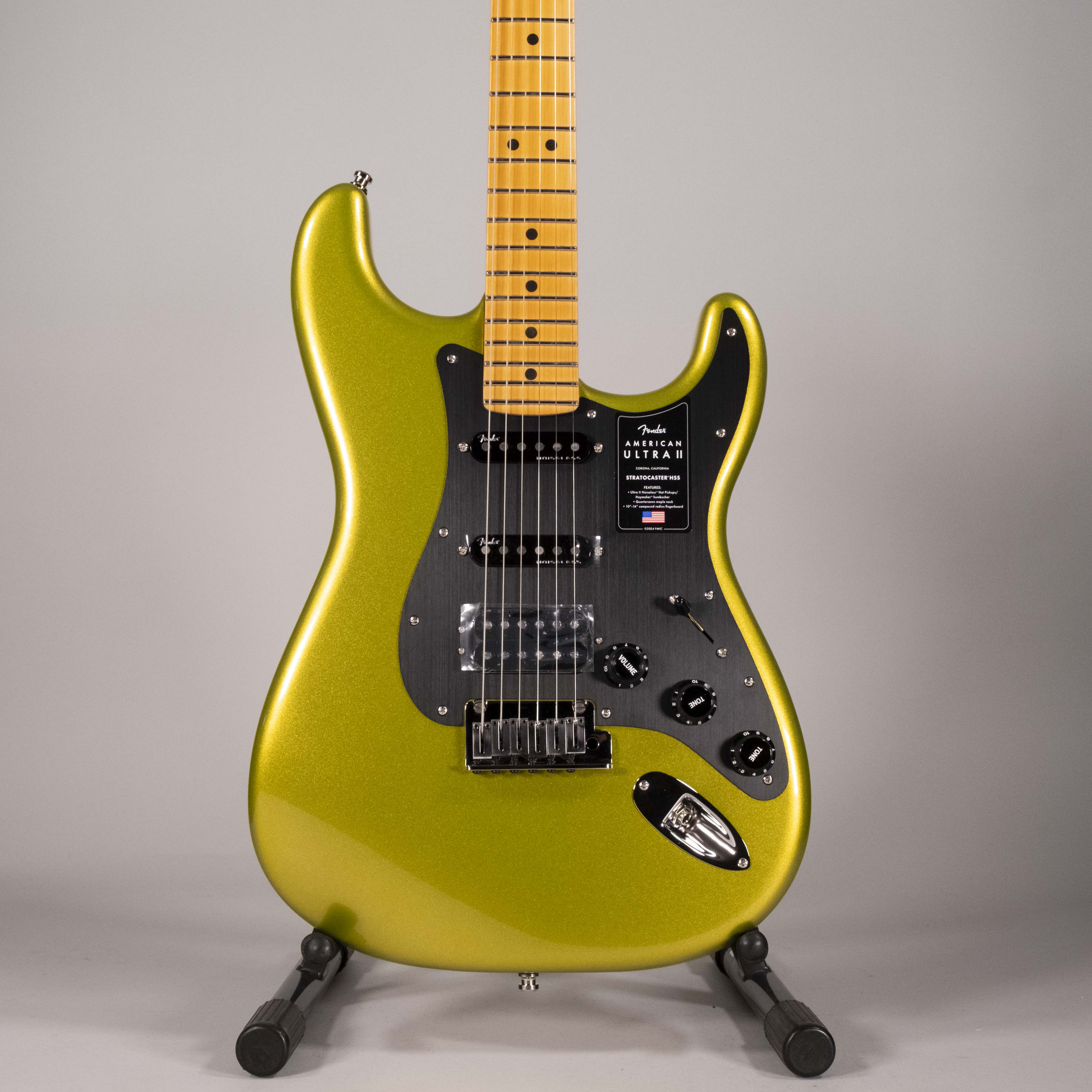 Fender Stratcaster HSS American Ultra II Maple Solar Flare