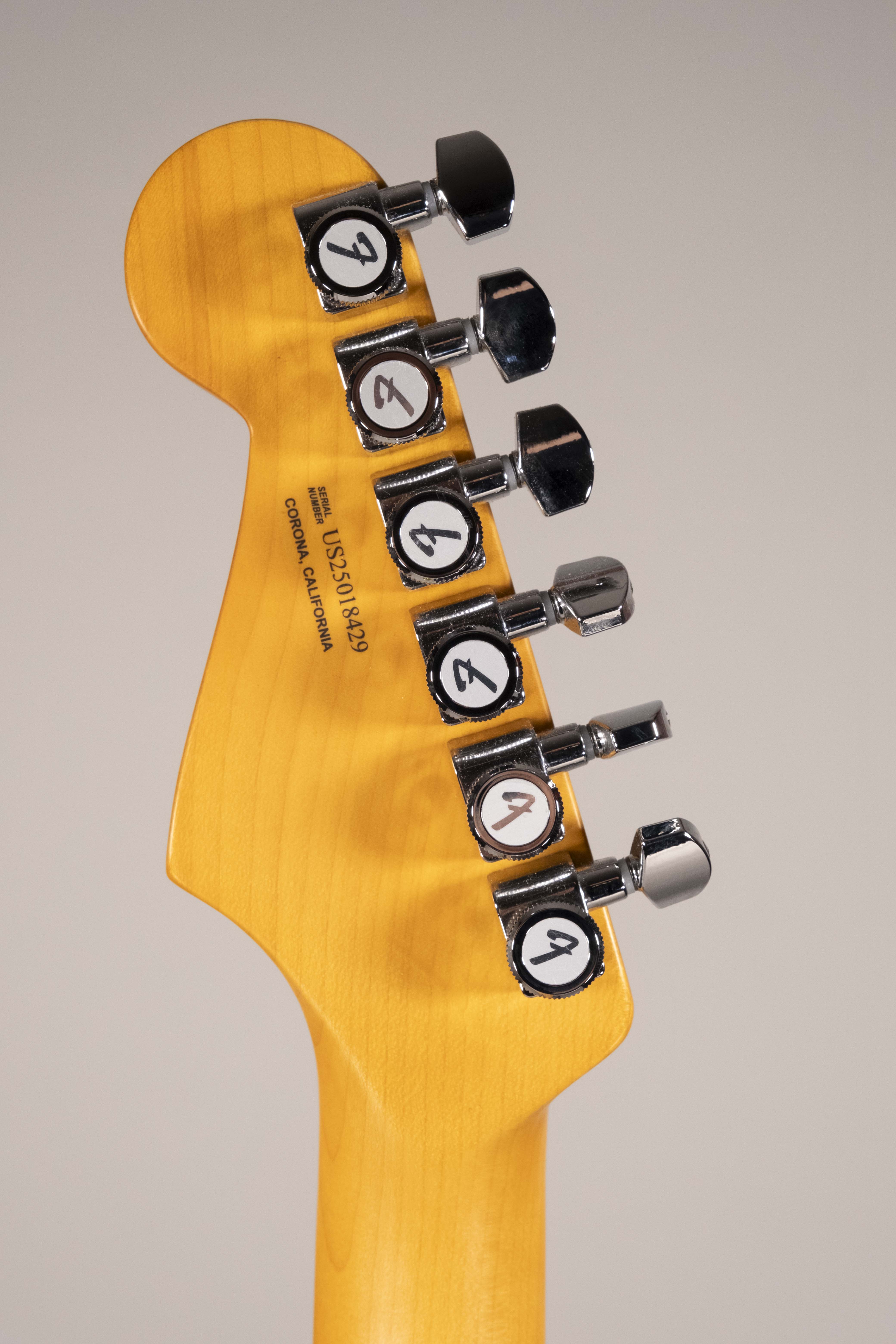 Fender Stratcaster HSS American Ultra II Maple Solar Flare