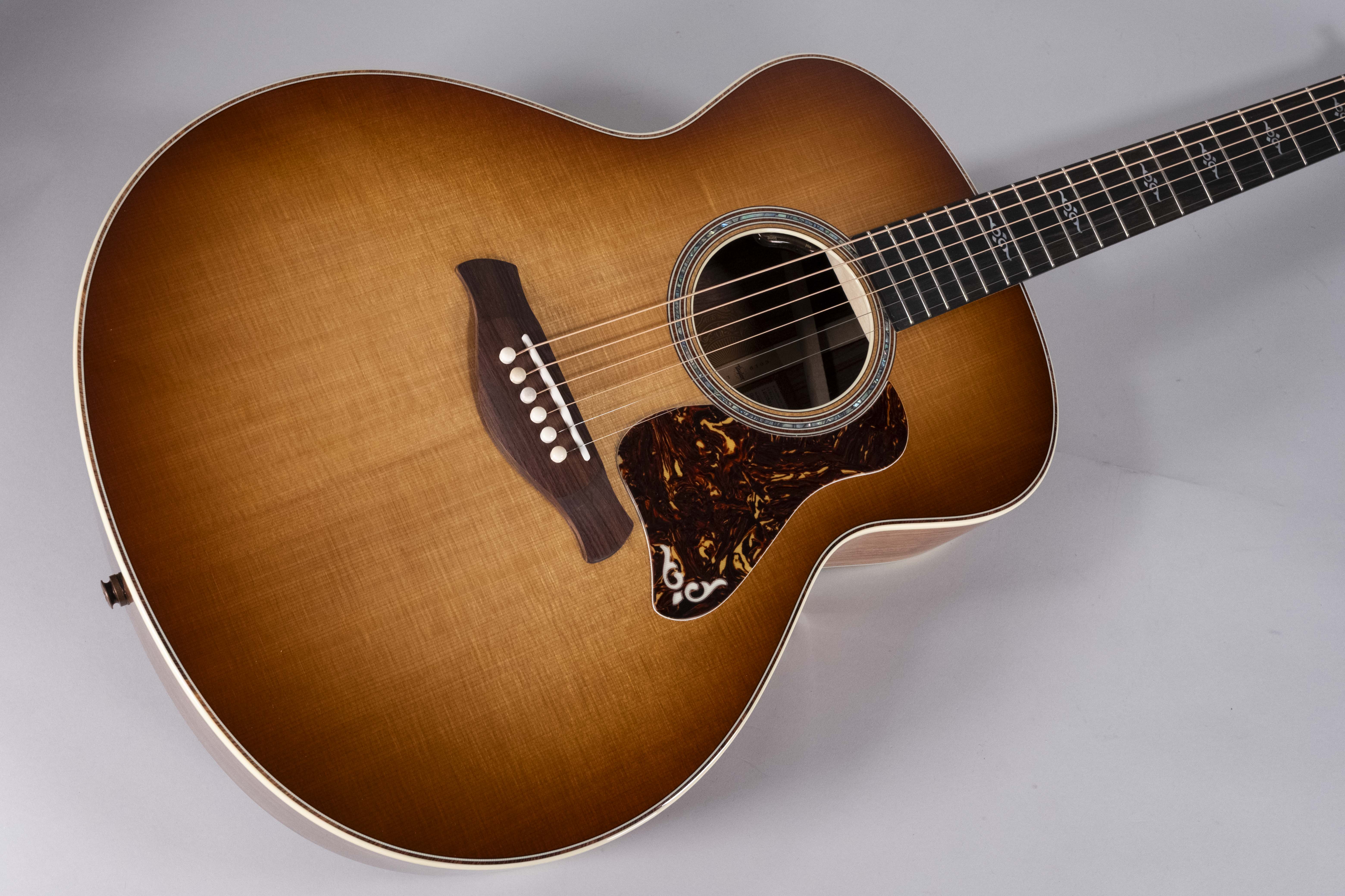 Taylor 814E Sunburst Gold Label