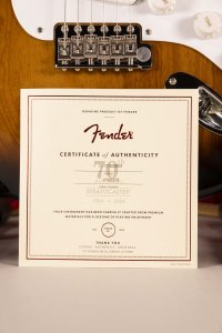 Fender 70th Anniversary American Vintage II 1954 Stratocaster MN 2Color Sunburst