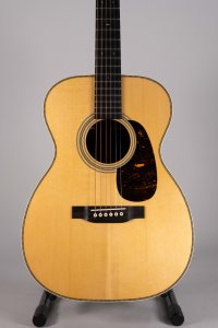 MARTIN 0028 CUSTOM DEEP BODY USATO