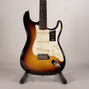 FENDER STRATOCASTER AM VINTAGE 61 USATA