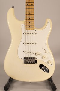 FENDER AM VINTAGE 56 USATA