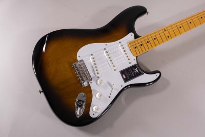 Fender 70th Anniversary American Vintage II 1954 Stratocaster MN 2Color Sunburst