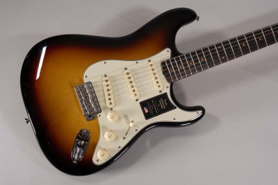 FENDER STRATOCASTER AM VINTAGE 61 USATA