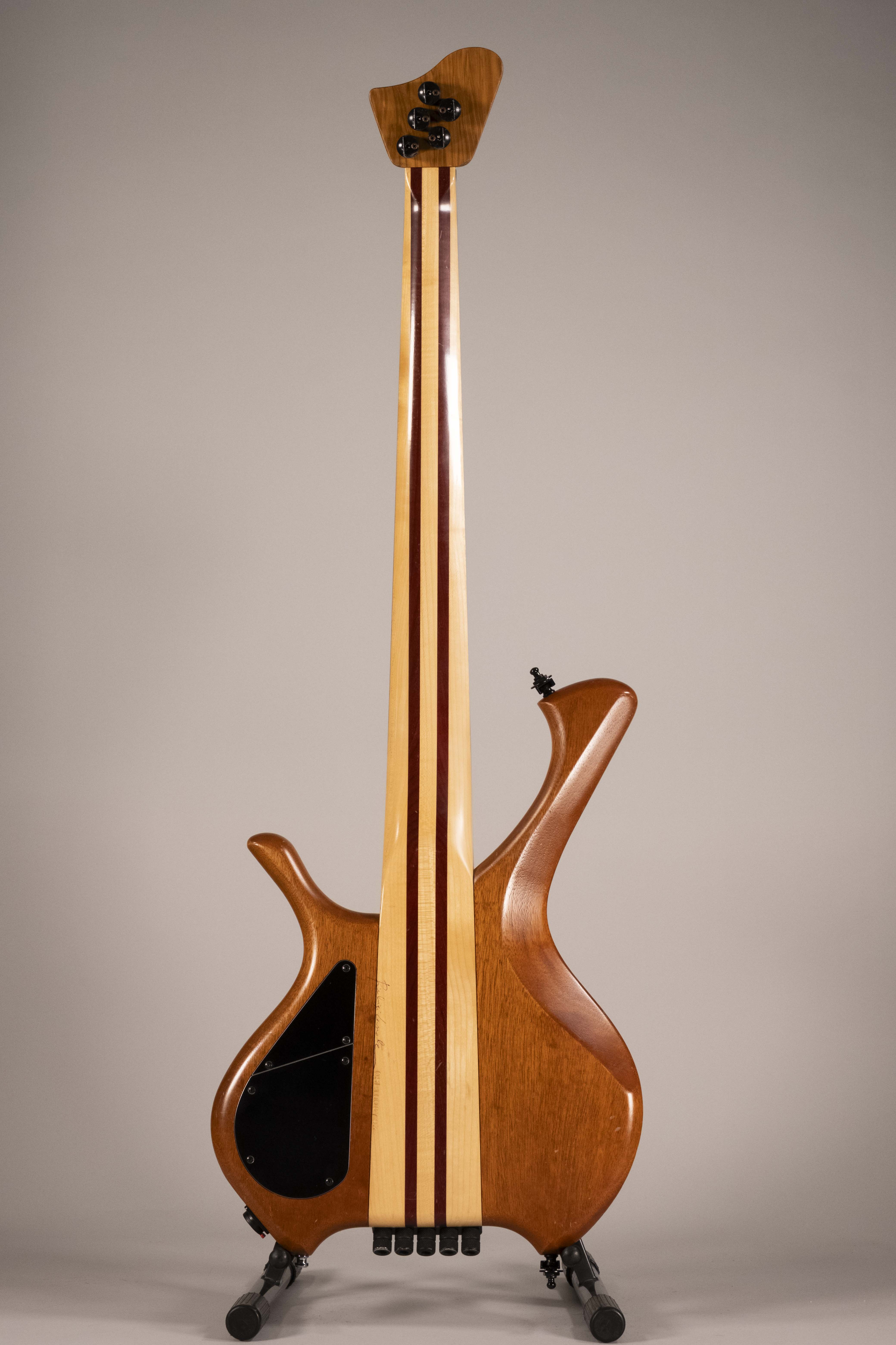 LAURUS T900 FRETLESS USATO