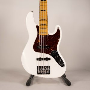 FENDER JAZZ V ULTRA USATO