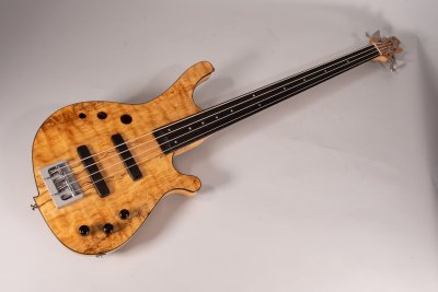 Basso Artigianale 4 C Fretless Usato
