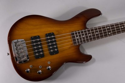 G&L basso L2500 tribute usato