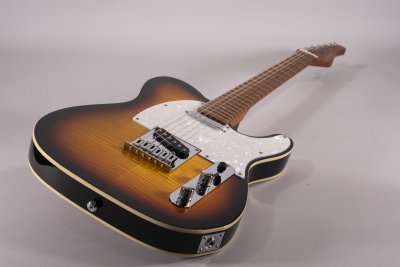 R66 Elite II Roasted Maple PT Sunburst