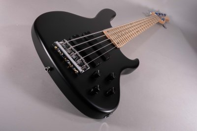 Sadowsky Metroline Bass 5 24 Modern Solid Black Satin