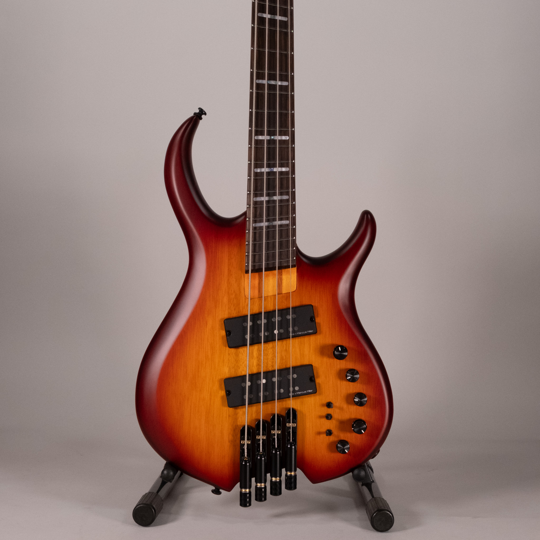 Marcus miller M6 headless 4 ts.s tobacco sunburst satin